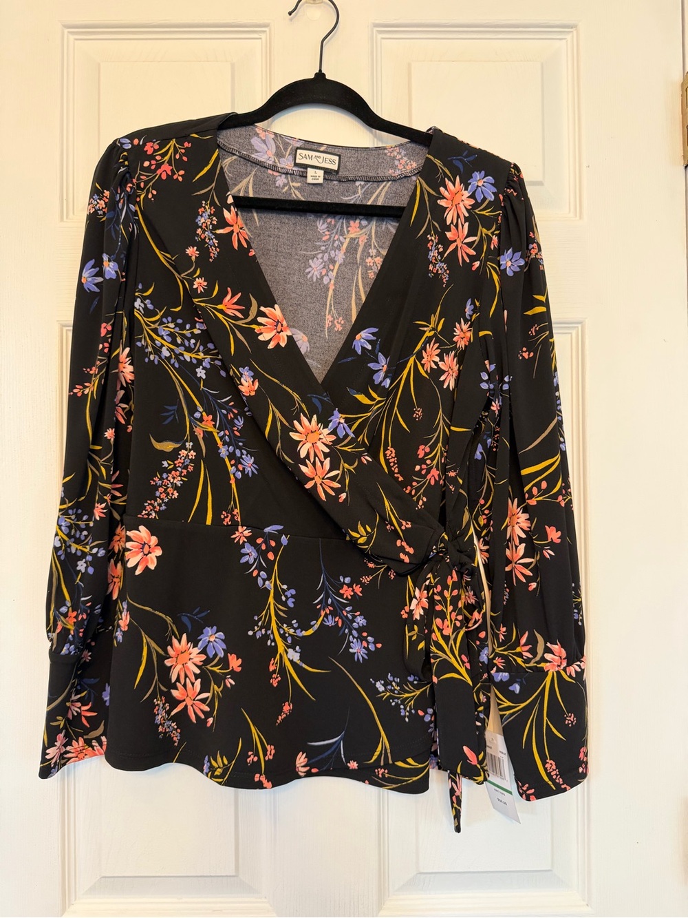 Sam & Jess Black Floral Faux-Wrap Peplum Blouse - Size Large - NWT